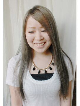 ホワイトルーム(White Room) アッシュグレイカラー