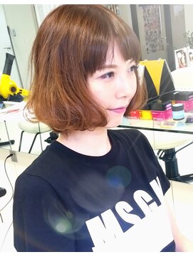 ノーマジーン(Norma jean) クセ毛風ゆるパーマ×ワイドバングの王道ボブ