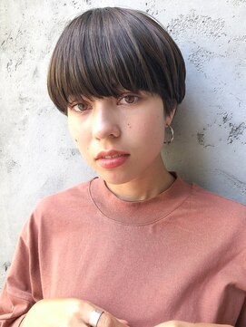 ミィ 表参道(mee.) 【mee.】 マニッシュ フレンチボブ ネイビーカラー