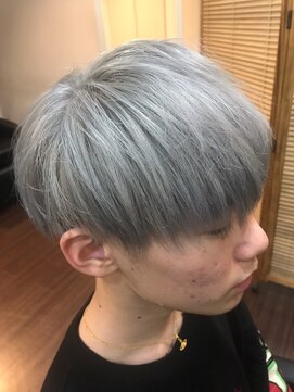 シエル 藤沢店(CIEL) フェザーカット×ホワイトシルバー×アディクシー