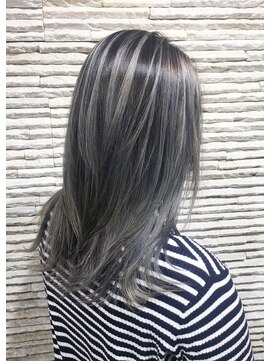 ララ 西川口(LaRA) シルバーバレイヤージュ　2回ブリーチver, (川口/西川口)