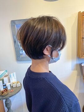 美容室 フィックス ≪ぷつっと丸みショート≫