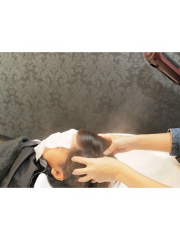 【炭酸泡スパ】で極上のひとときを...◇頭皮のコリを解消し、ゆったりとリラックスしてみませんか？