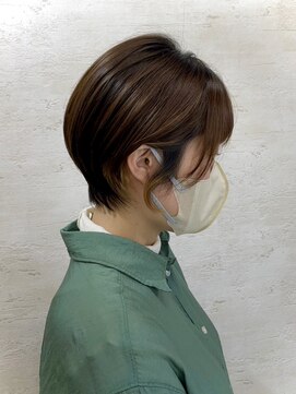 アンジェリカ(Angelica Total Beauty Lifestyle Design) くびれレイヤー丸みショート 小顔カット美シルエット