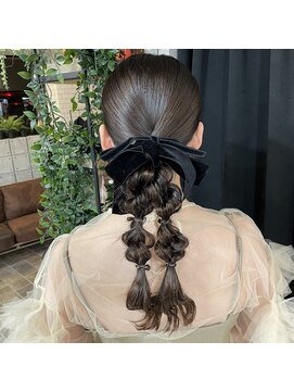 アシュレイ(ASHLEY) suzu あみおろしアレンジ タイトアレンジ ヘアアレンジ大阪