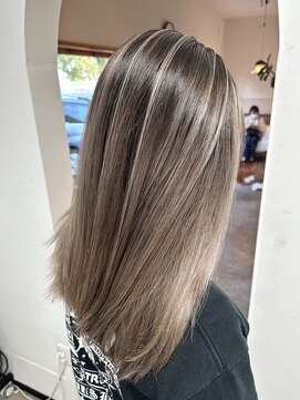 ヘアーデザインサロン スワッグ(Hair design salon SWAG) shadow roots