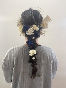 ヘアーアンドメイクアップモパ アレンジ