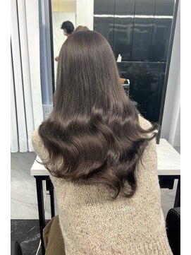 リア 大阪梅田(Ria) ～アッシュグレージュ～　【Ria 大阪 梅田】