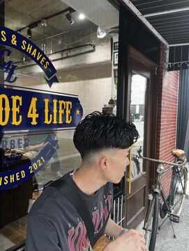 カムレイドフォーライフ(COMRADE 4 LIFE) 直毛で日頃のセットが大変な方にオススメです!