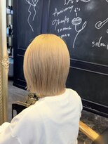 オーロ(ORO) 外ハネBob×ハイベージュ