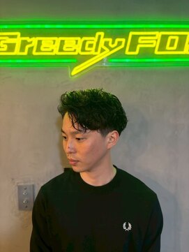 グリーディーフォックス 代々木(Greedy FOX) 波巻き/ハイライト/マッシュパーマ/ウルフ[シェービング]