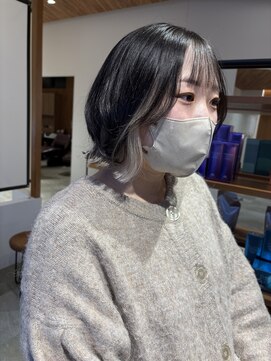 サラビューティーサイト 志免店(SARA Beauty Sight) 【志免】ホワイトカラー／レイヤーボブ／インナーカラー