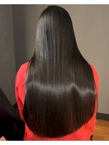 アーバン(URBAN.)&nbsp;【髪質改善ストレートで圧倒的ツヤ髪に】KANAKO