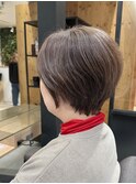 大人女性の丸みショート