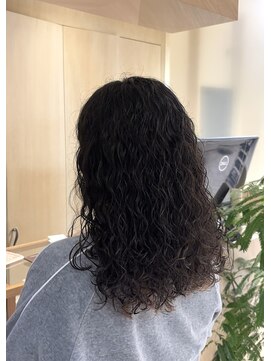 シアン 栄店(CYAN.) バッサリカット×スパイラルパーマ【栄/矢場町/大須】