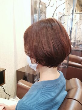 ダリ 本店(DAHLI) 首元スッキリ～上品な丸みボブ♪