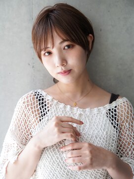 カライング(ing) 大人可愛い20代30代40代黒髪前下がりひし形小顔ボブ丸みショート