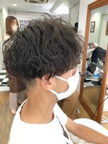 ヘッズ 本八幡店(HEADS)&nbsp;MEN'S HAIR  センターパート　ツイストスパイラル　コンマヘア