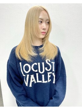 美容室 アクイール グラッセ(Accueillir grace) ブロンドベージュ、レイヤーカット