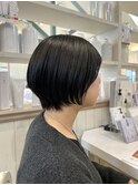 ショートボブ