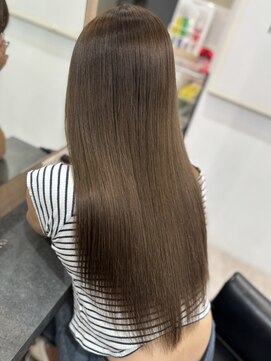 ラピス 横浜(Lapis) ブラウンベージュブリーチカラーレイヤーカット髪質改善エクステ