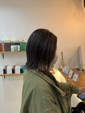 ベラ(Bella) 【Bella 吉祥寺】ダークグレー　切りっぱなしボブ