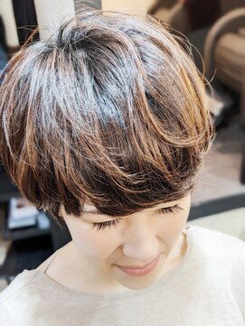 シシヘアー(SISIi HAIR) 大人マッシュショート