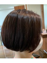 アドア(ADOR) 首元スッキリボブスタイル