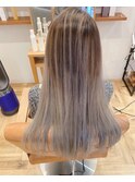 バレイヤージュ×シルバーベージュ