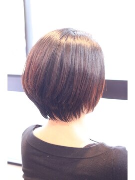 アトリエアルシュ(atelier ARCHE) 丸みショートボブ