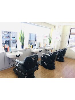 [エルム]はベテランスタイリストが最後までマンツーマン対応♪落ち着いた雰囲気と技術の高さが人気の秘訣♪