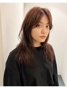 ベチカ(vetica) ミディアムレイヤーのベージュカラー