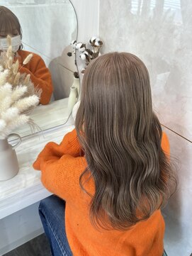 ラビス(Lovis) ホワイトグレージュ/ミニウルフ/チェリーブラウン