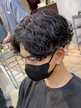 ローウェ バイ フィフス 立川メンズサロン(Louwe by fifth) 波巻きスパイラルパーマ波巻きパーマメンズマッシュウルフカット