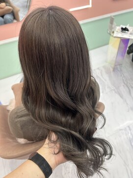 ガーランド(Girland) 【girland】ミルクティーグレージュ/レイヤーカット/ロングヘア