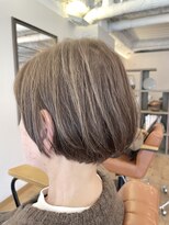 アロ(aLo)&nbsp;透明感のある収まりショート