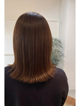 ニア 栄(nia) 朝楽肩下外はねレイヤー　結べる◎ 髪質改善