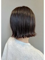 エオン(eon)&nbsp;オリーブブラウンの切りっぱなしボブ