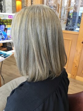 シャンティ 札幌駅前店(Shanti) ホワイトカラー♪♪