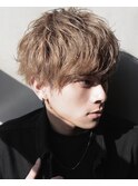 ハイトーンアッシュベージュショートマッシュ【佐藤和弥】