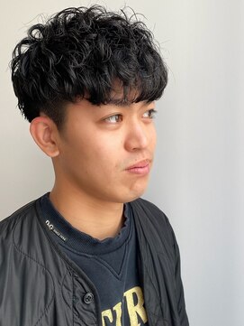 ベルフェミンキルン(Belle femin kilun) メンズカット×パーマ