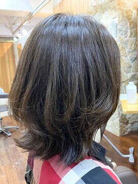 オートクチュール ランコントレ 七条店(Haute Couture Rencontrer) レディなくびれミディアム/カーキアッシュ×ウルフボブ