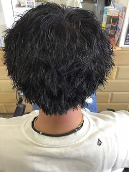 エースタジオ A-STUDIOの写真/【メンズパーマ¥8800～】ツイストパーマもお任せ！ON/OFFキマる万能ヘアを求めるなら"A-STUDIO"