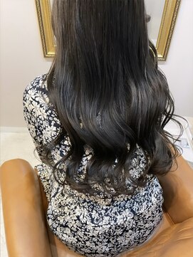 ニィ(2iee.) ヨシンモリ