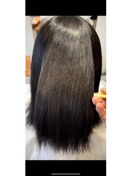 ブル(b.u.l.l.) ☆ツヤツヤ美髪矯正☆