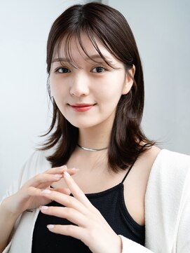 エインアンリー 表参道(AIN.ANLY.) 薄めバングぱっつん前髪オリーブベージュ長めバング姫カット小顔