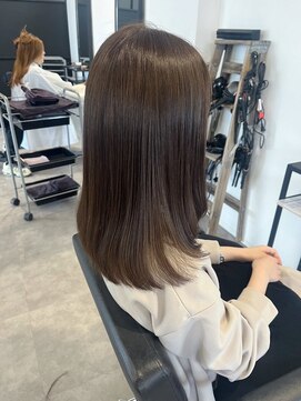 ナンバー(number+) 20代30代透明感カラーカーキグレージュ