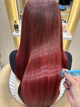 プアメリア 名古屋(Puamelia) 縮毛矯正髪質改善切りっぱなしレイヤーイヤリングカラー白髪染め