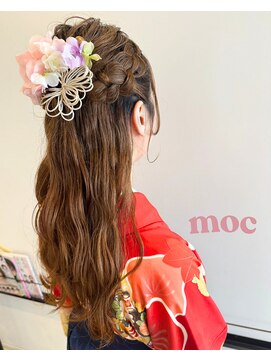 モック(moc) 袴着付け・ヘアセット