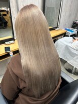 ジゼル 中津大分(GiseL)&nbsp;ミルクティーグレージュダブルカラーインナーカラーケアブリーチ